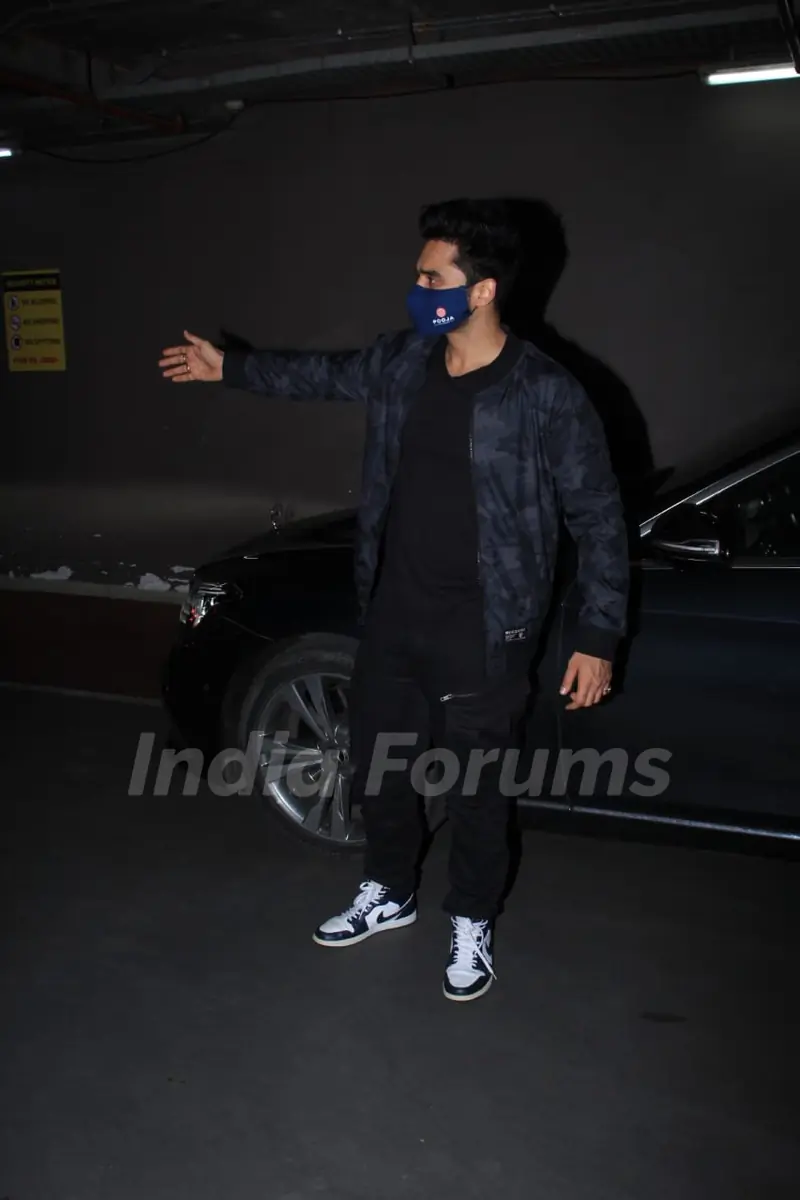 Jackky Bhagnani snapped returning from Delhi