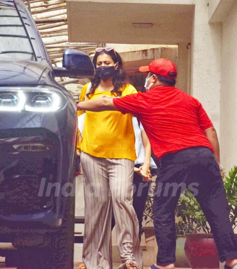 Kajol Devgn snapped at dubbing studio in Juhu