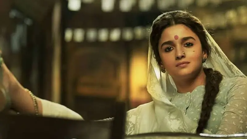 Alia Bhatt's look from Gangubai Kathiawadi
