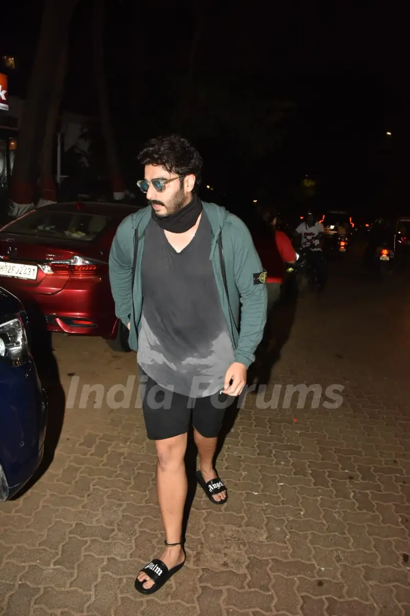 Arjun Kapoor snapped at gym 