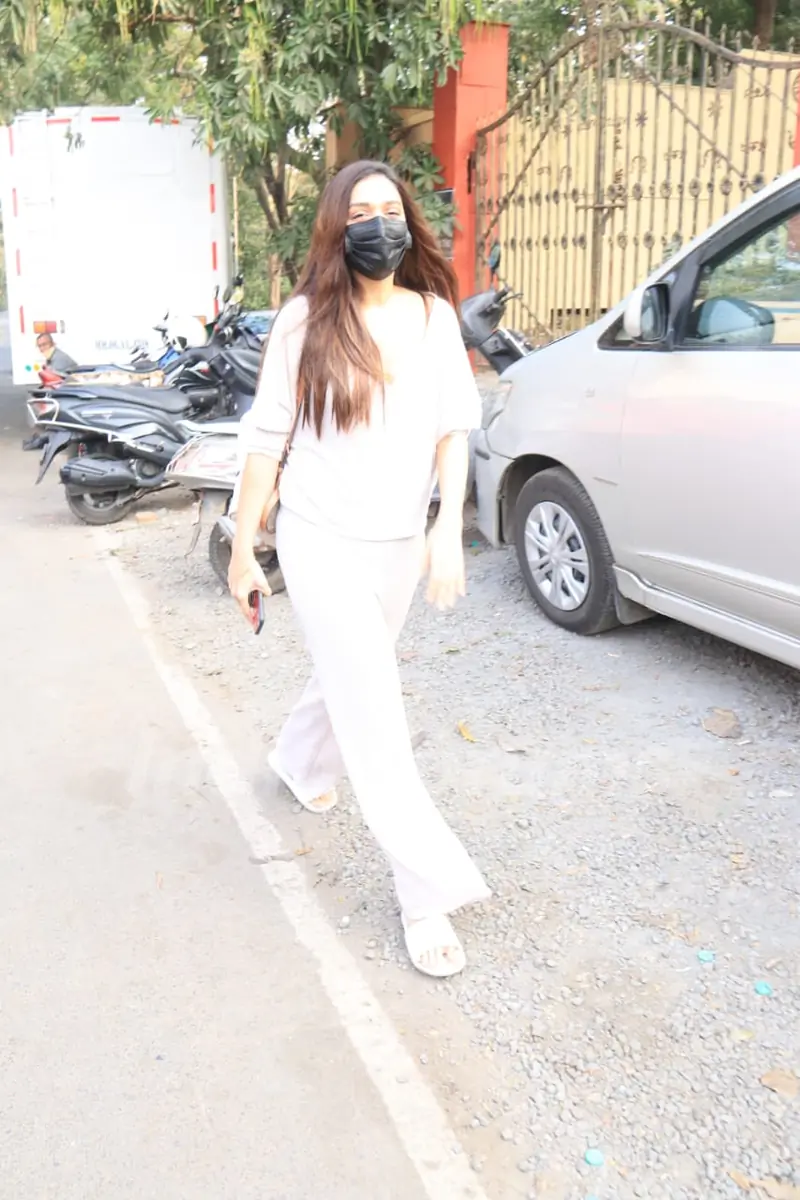 Divya Agarwal 