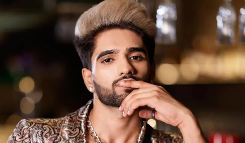 Zeeshan Khan