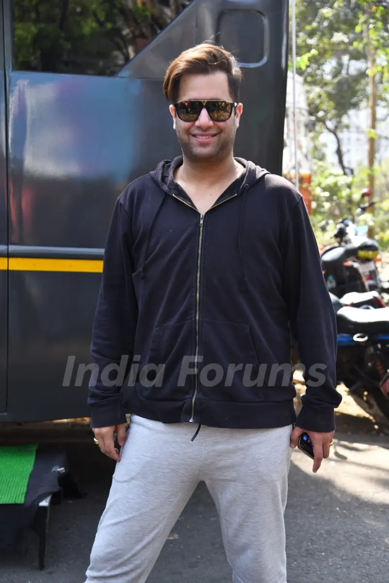 Celebrities spotted arriving at the bigg boss set