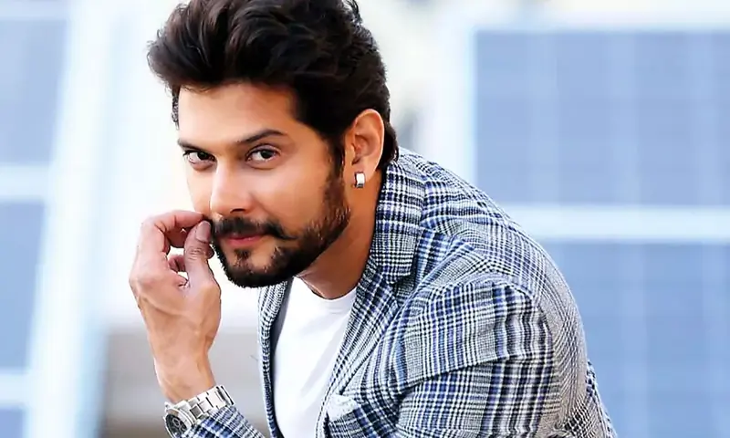 Amar Upadhyay 