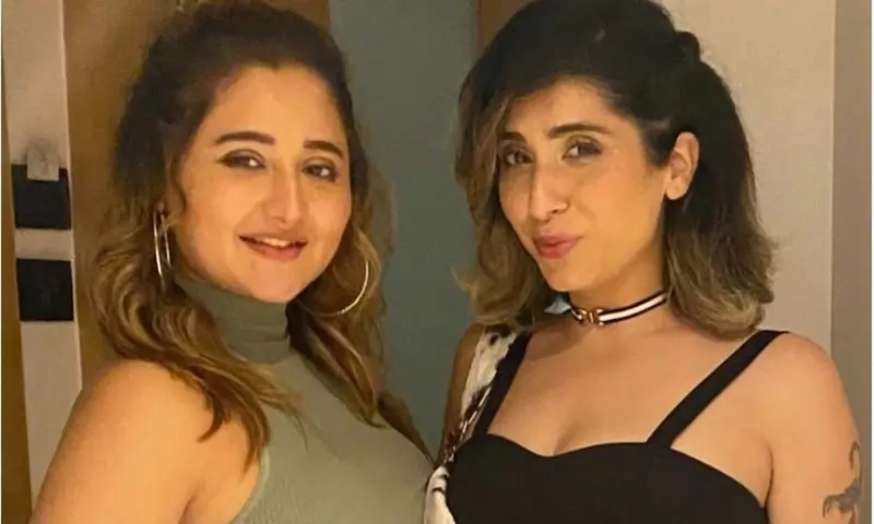 Neha Bhasin and Rashami Desai