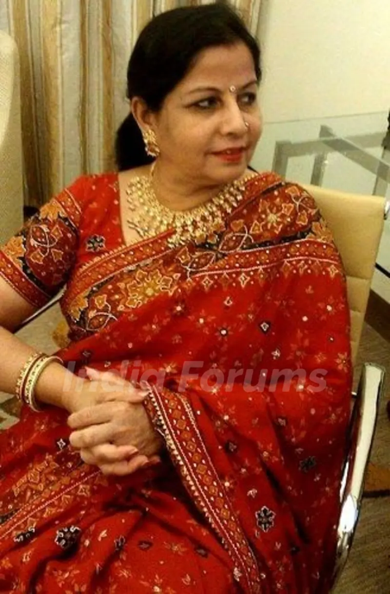 Anup Jalota sister Anita Mehra
