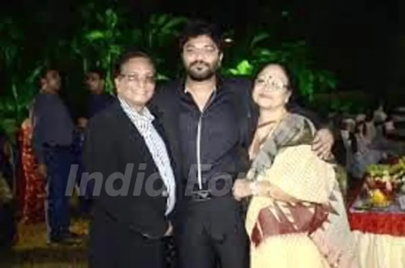 Babul Supriyo Parents