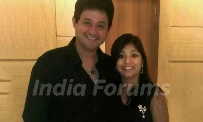 Swapnil Joshi with his wife