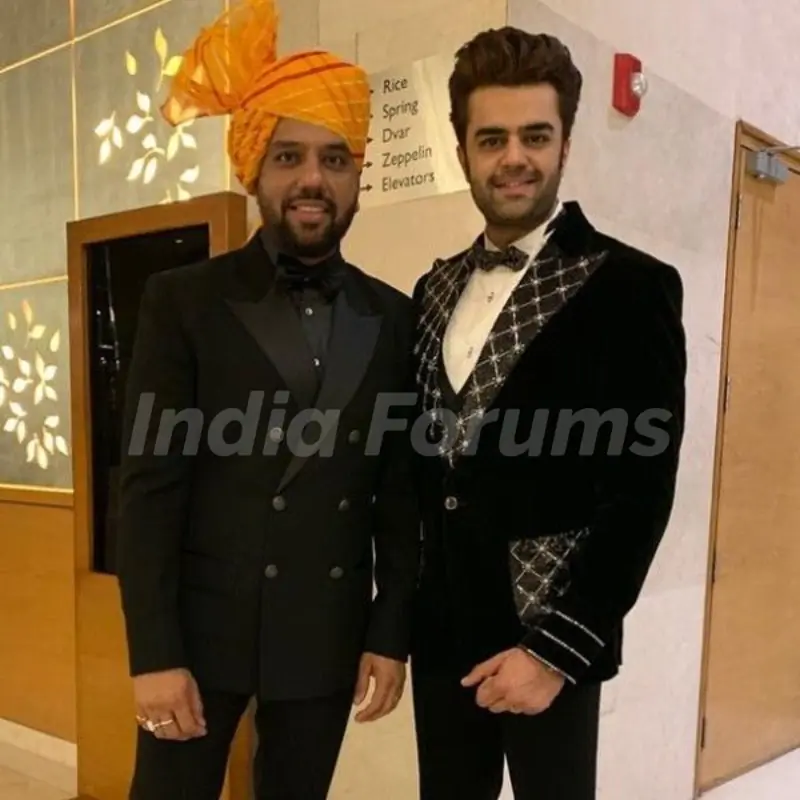 Manish Paul with his brother Vevek Paul