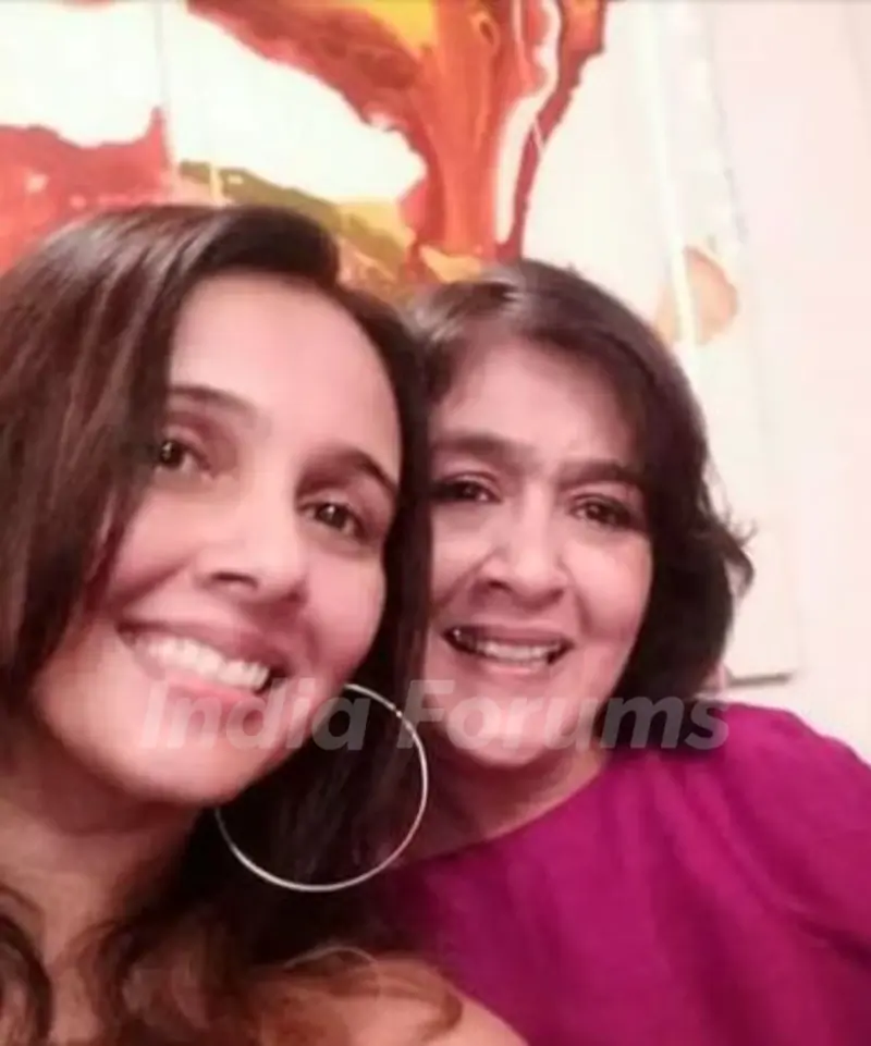 Sujata Kumar (Right) with her Sister