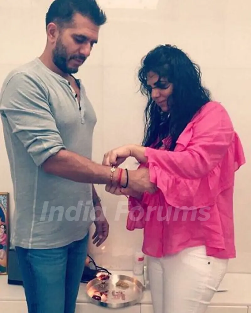 Ritesh Sidhwani with his sister