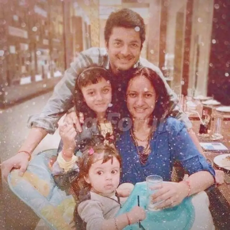 Jisshu Sengupta family