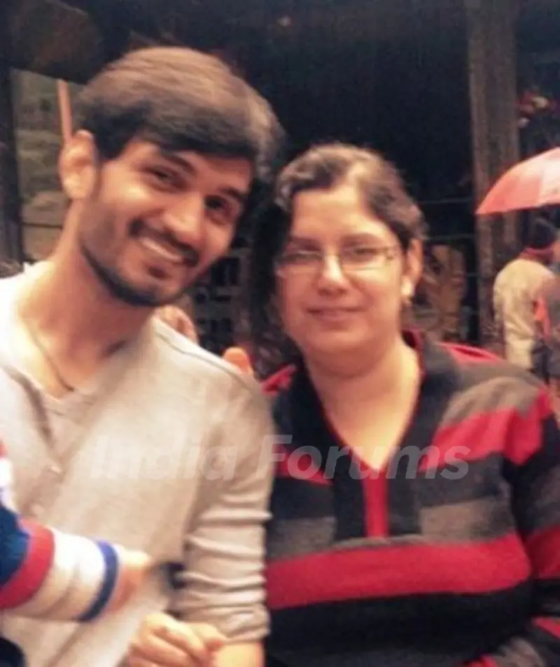 Gajendra Verma With His Sister