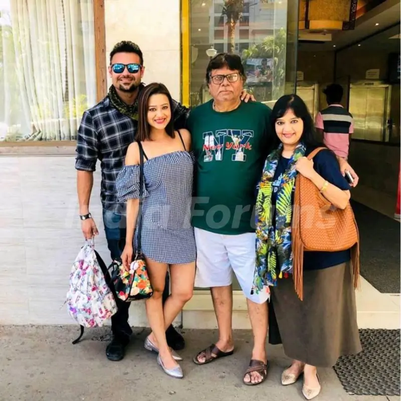 Madalsa Sharma with her parents and husband