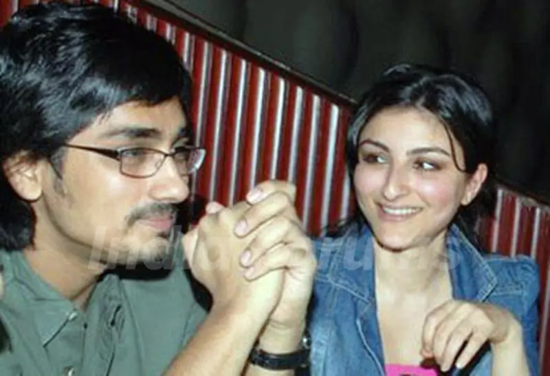 Siddharth with his Ex-girlfriend Soha Ali Khan