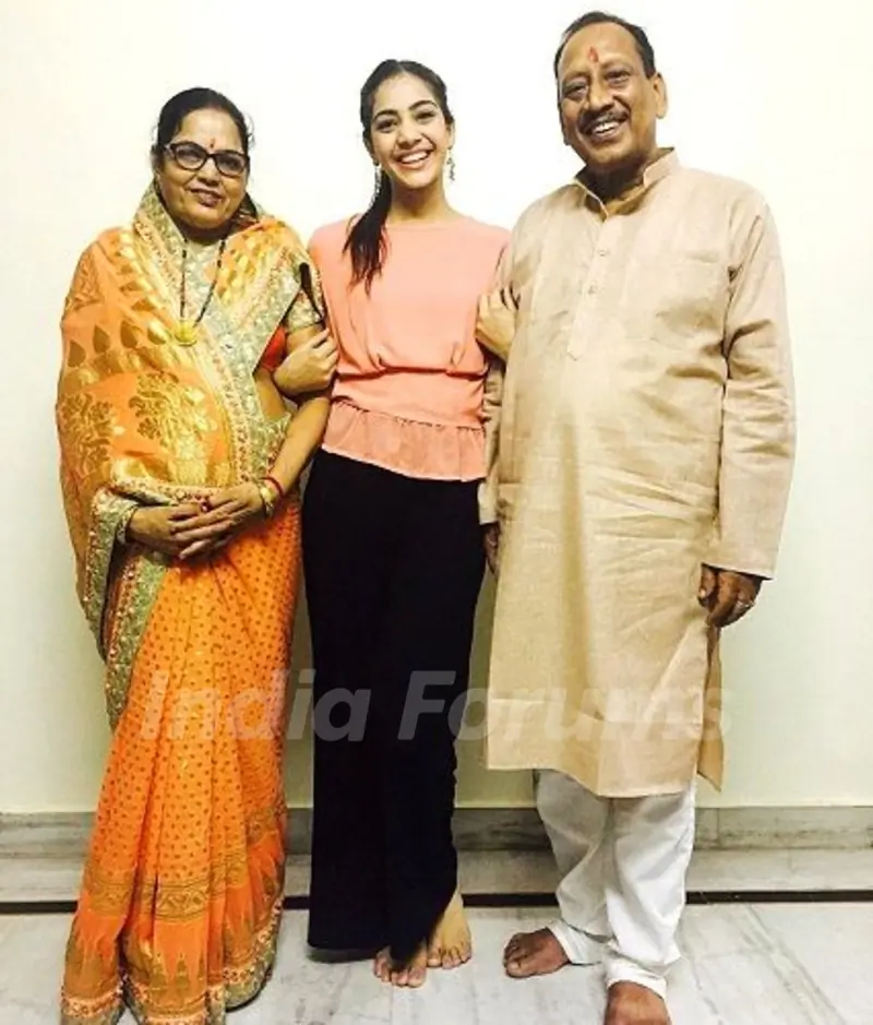 Yogita Bihani with her parents