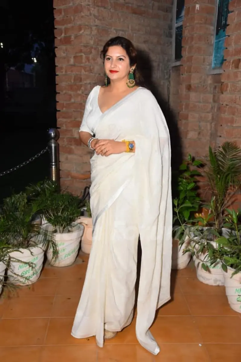 Sonali Phogat Parents