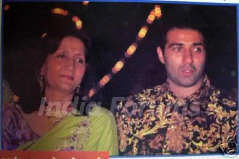 Sunny Deol With His Mother Prakash Kaur