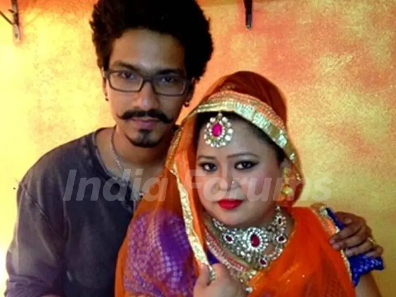 Haarsh Limbachiyaa with his wife Bharti Singh