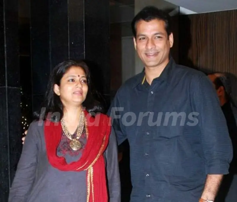 Chetan Pandit with wife