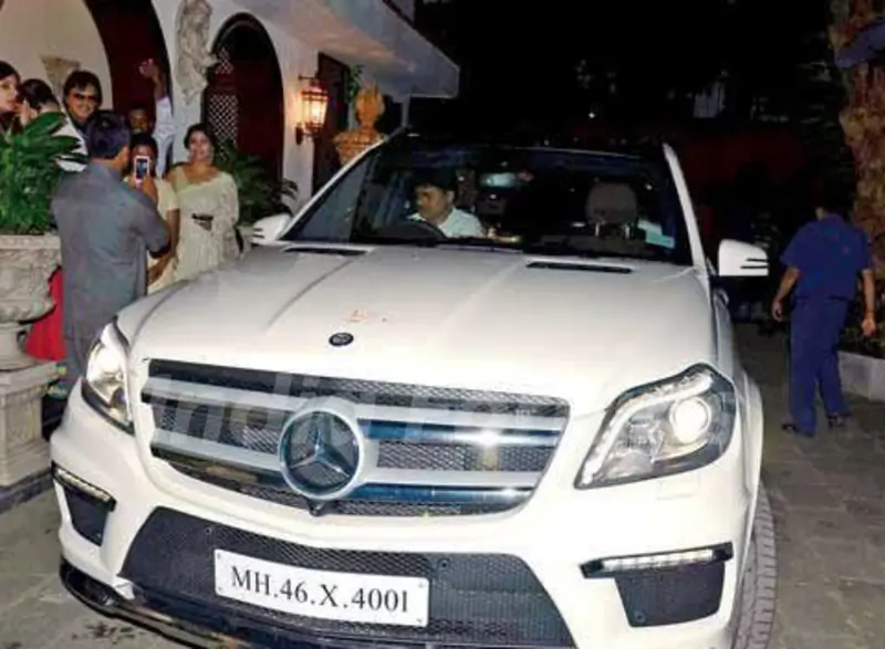 Kajol Mercedes Benz SUV