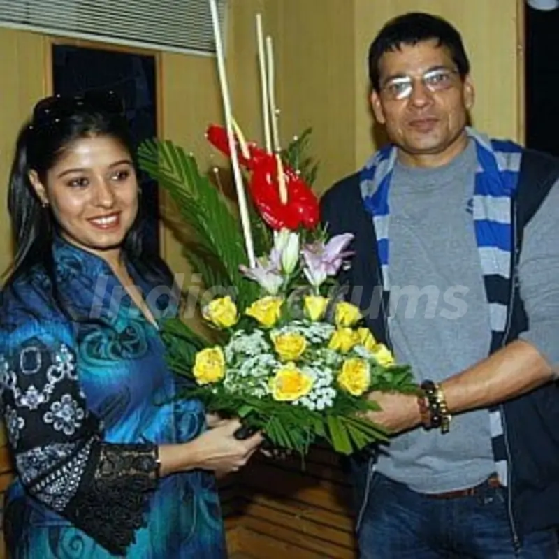 Sunidhi Chauhan with her father Dushyant Kumar Chauhan