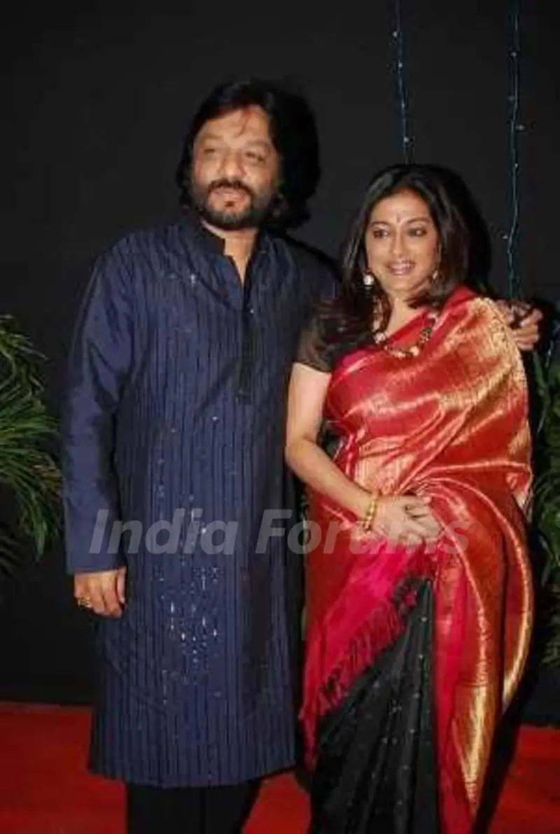 Roop Kumar Rathod with Sunali Rathod