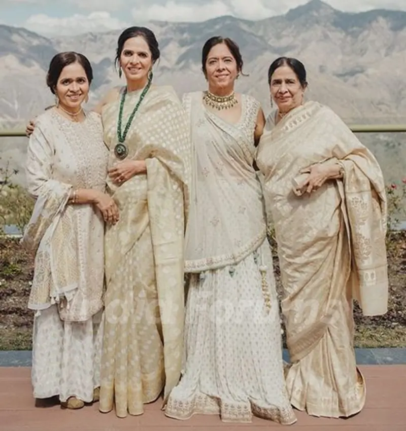 Anita Dongre with her mother and sisters