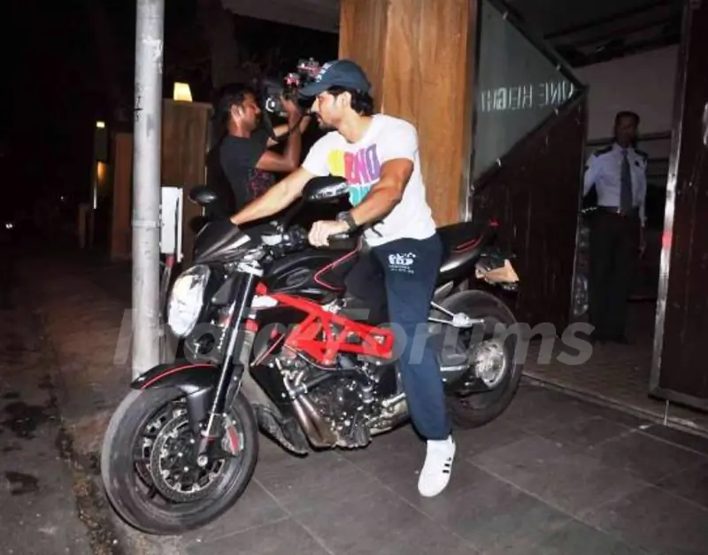 Kunal Khemu - MV AGUSTA 1090
