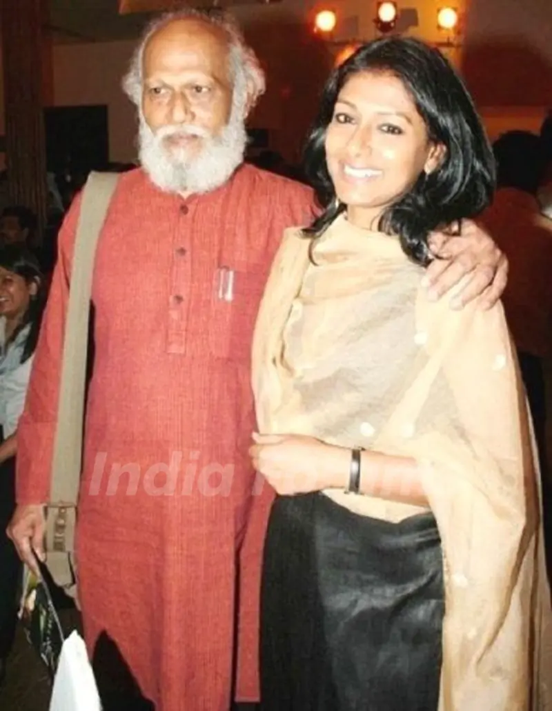 nandita-das-with-her-father-jatin-das