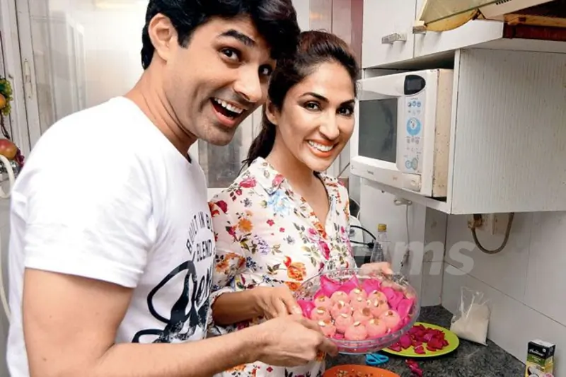 Mouli Ganguly with her husband