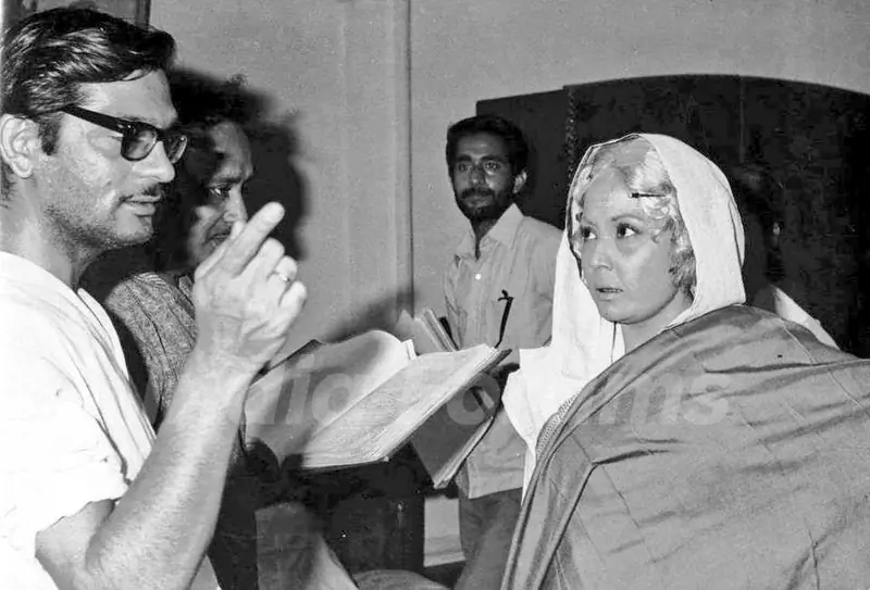 Meena Kumari With Gulzar