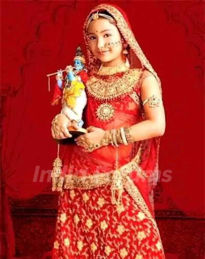 Aashika Bhatia as young Meera