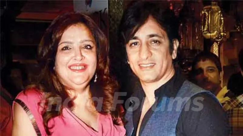 Sunaina Roshan with Rajeev Paul