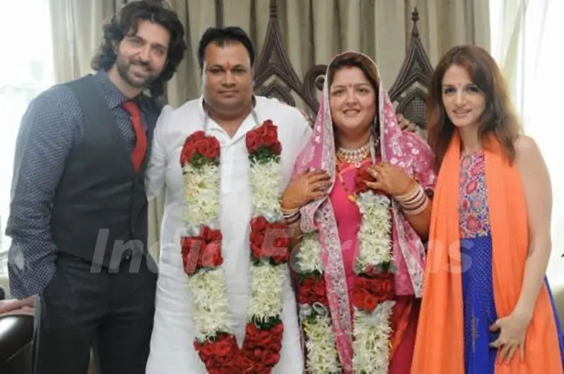 Sunaina Roshan wedding picture with Mohan Nagar