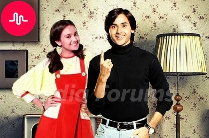 Ashi Singh as Naina Agarwal