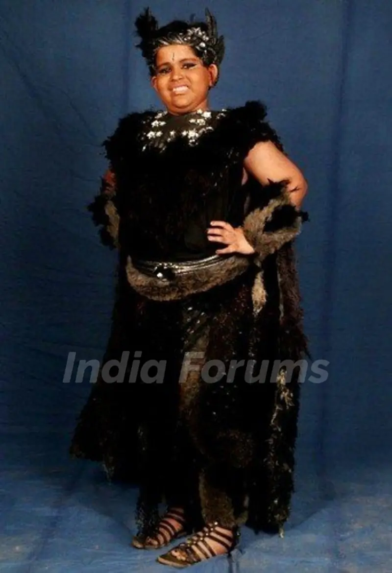 Praneet Sharma as Young Kakol