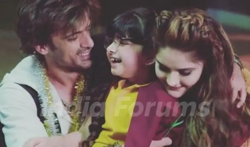 Myra Singh in Kullfi Kumarr Bajewala