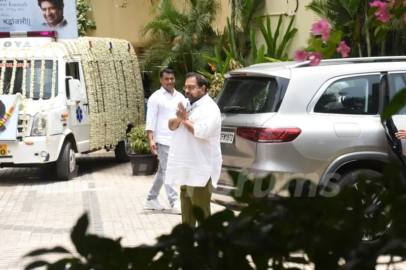 Shankar Mahadevan at KK's funeral