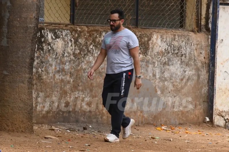 Saif Ali Khan spotted at Khar