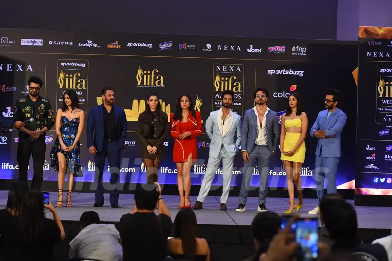 Salman Khan, Shahid Kapoor, Ananya Pandey, Riteish Deshmukh, Manish Paul, Nora Fatehi, Divya Khosla Kumar, Tiger Shroff, Sara Ali Khan poses to paparazzi at IIFA awards press conference in Abu Dhabi