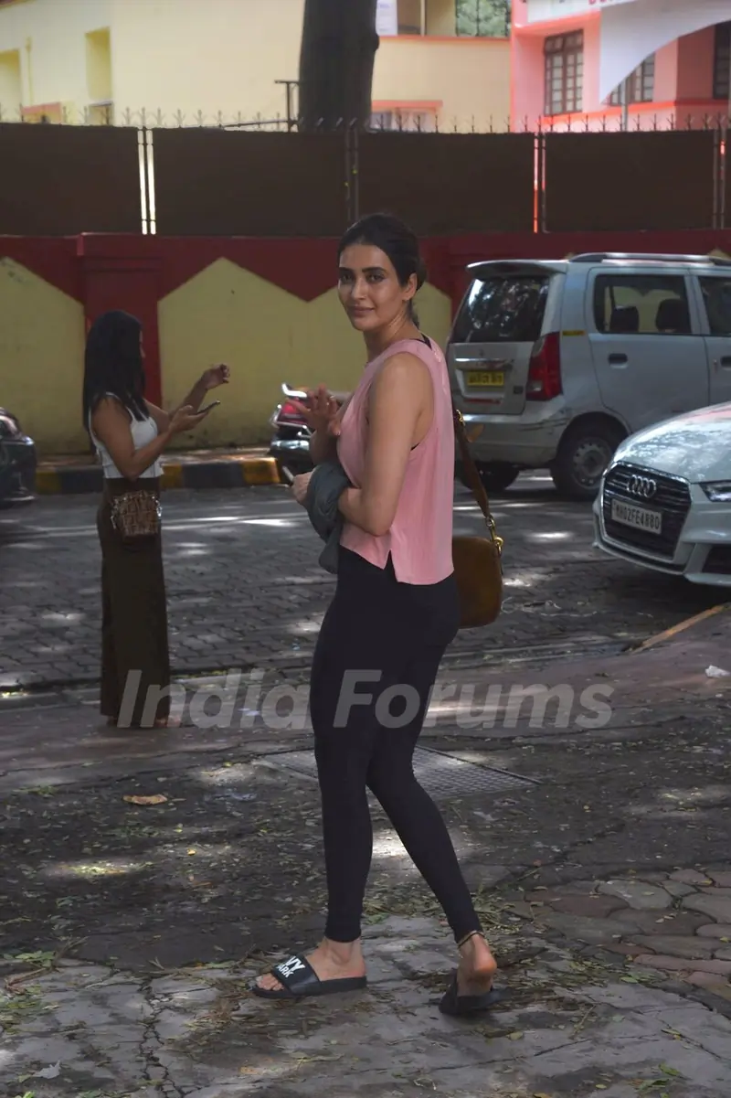 Karishma Tanna spotted in Bandra