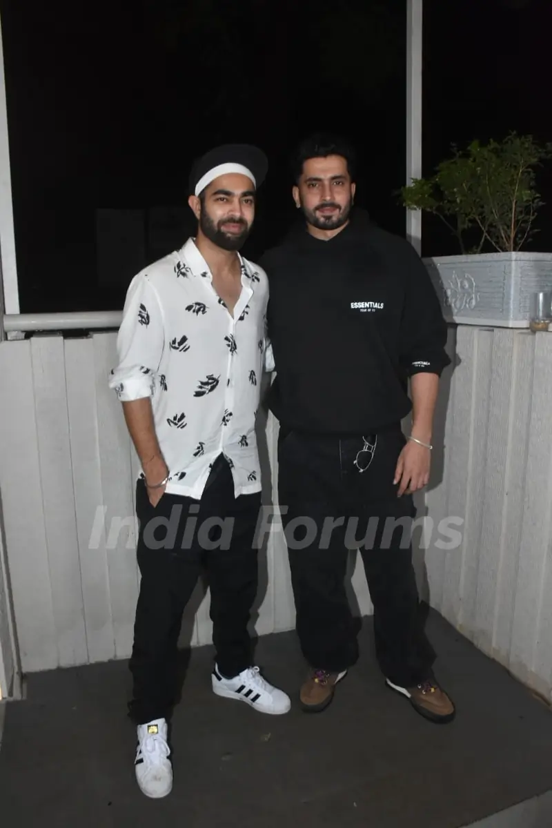 Manjot Singh poses with Sunny Singh Nijjar snapped at Ishita Raj Sharma’s Birthday bash