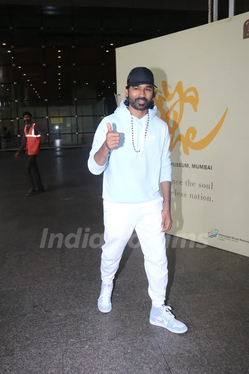 Dhanush spotted at the Mumbai airport