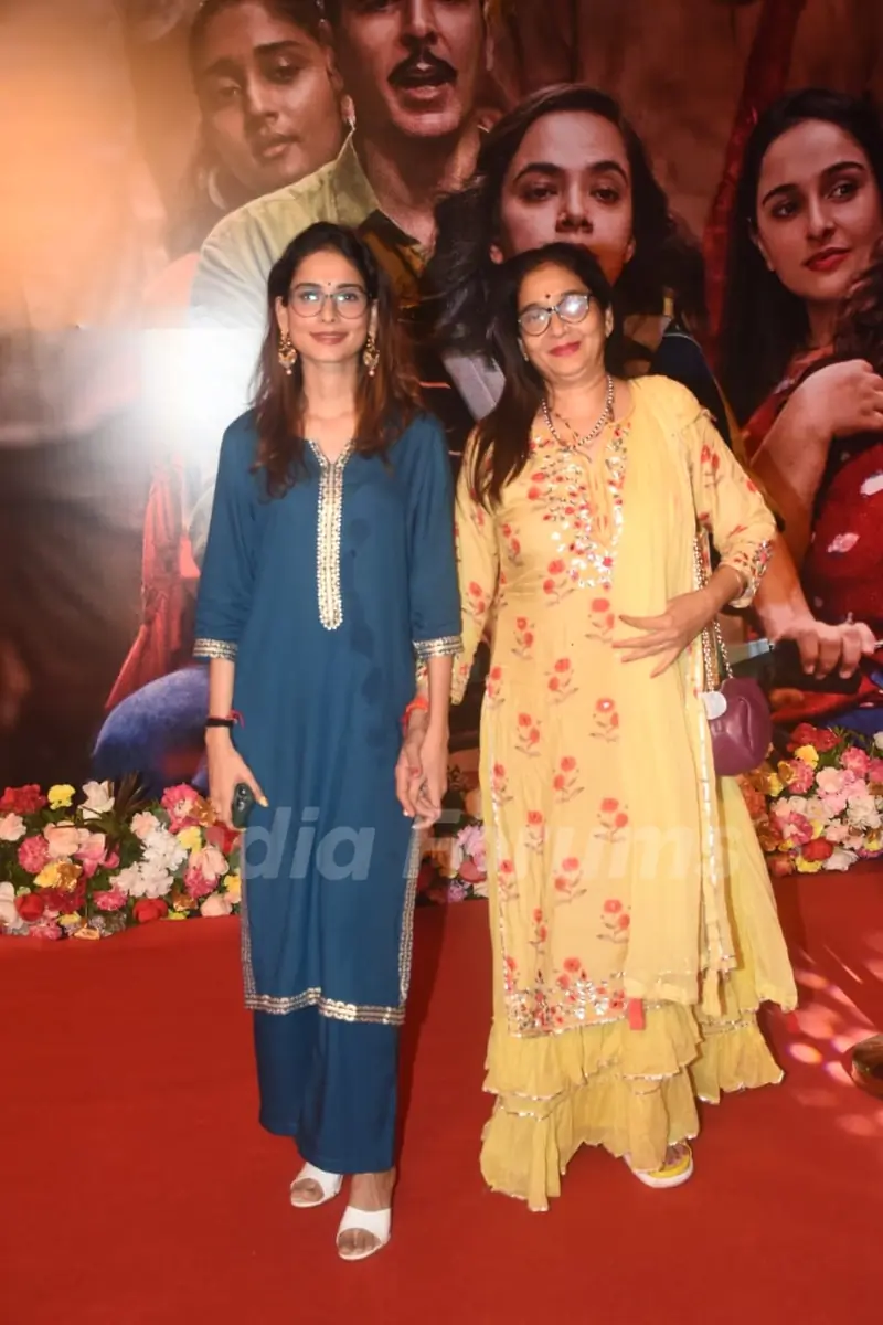 Aneri Vajani snapped at the screening of Raksha Bandhan in the city 