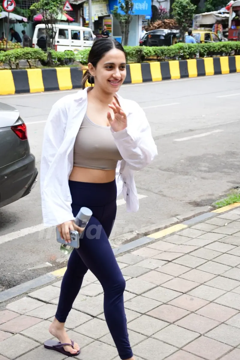 Akansha Ranjan spotted in Bandra