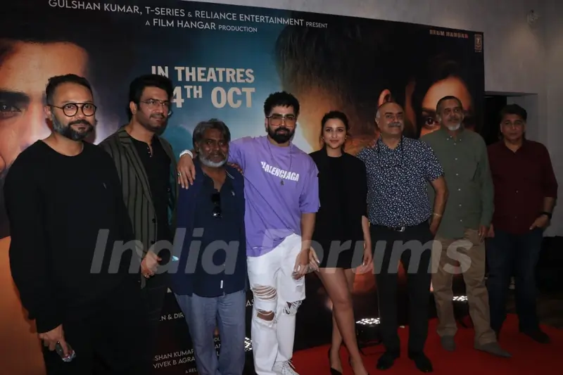 Parineeti Chopra, Harrdy Sandhu, Sharad Kelkar, Ribhu Dasgupta, Dibyendu Bhattacharya, Dibyendu Bhattacharya snapped at the trailer launch of their upcoming film Code Name: Tiranga