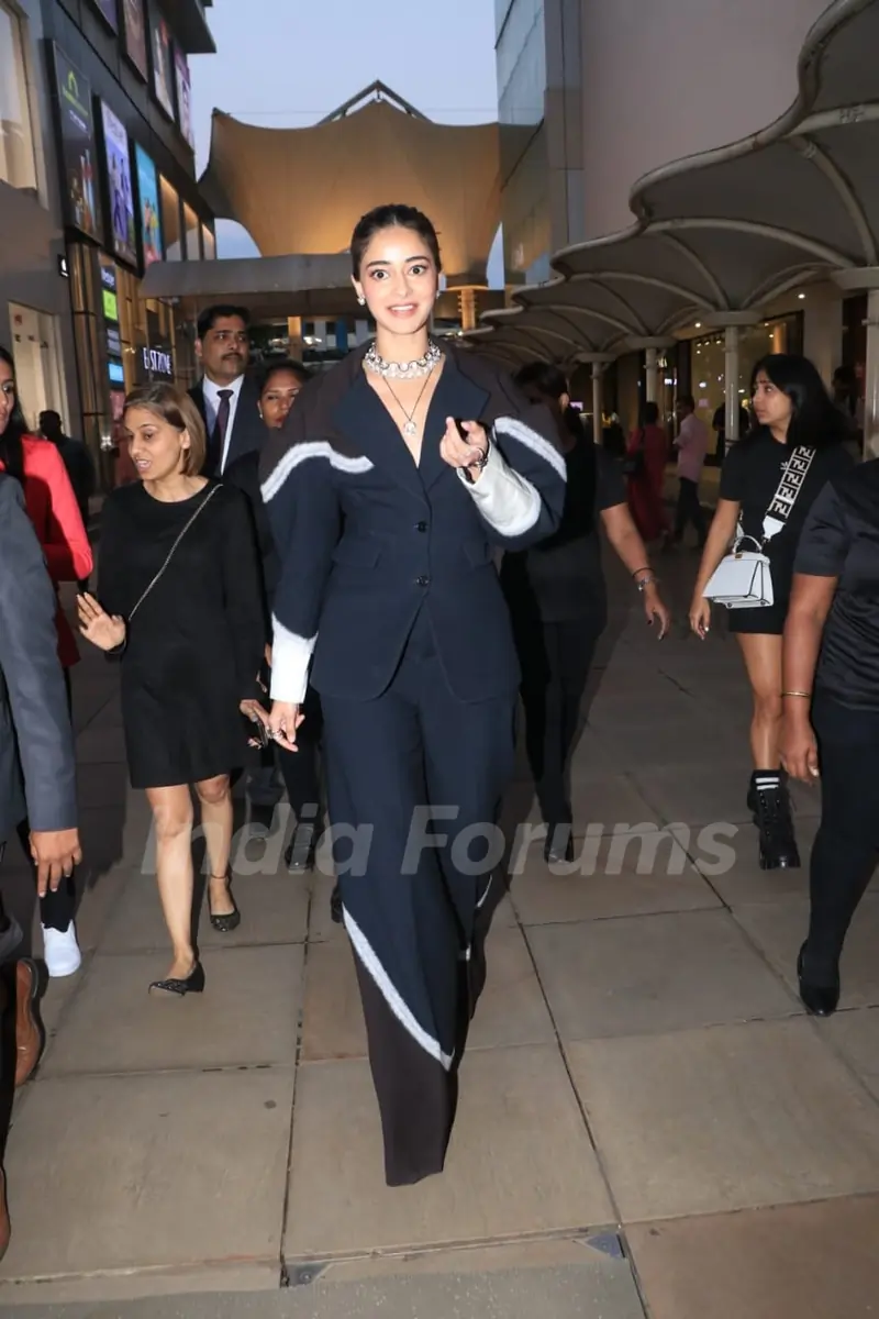 Ananya Panday spotted at Pheonix Palladium  