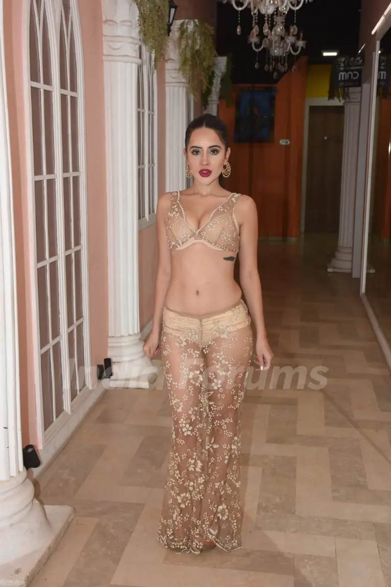 Urfi Javed snapped at mad Studio