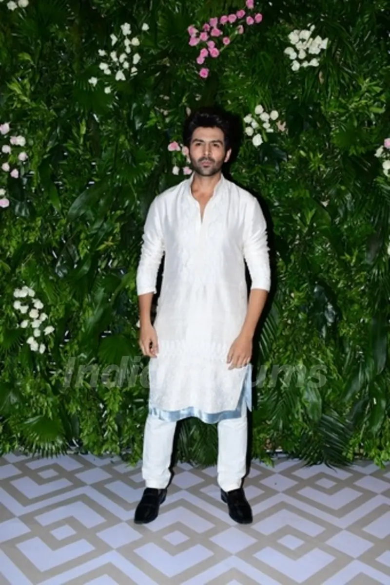 Kartik Aaryan attend Kriti Sanon’s Diwali bash